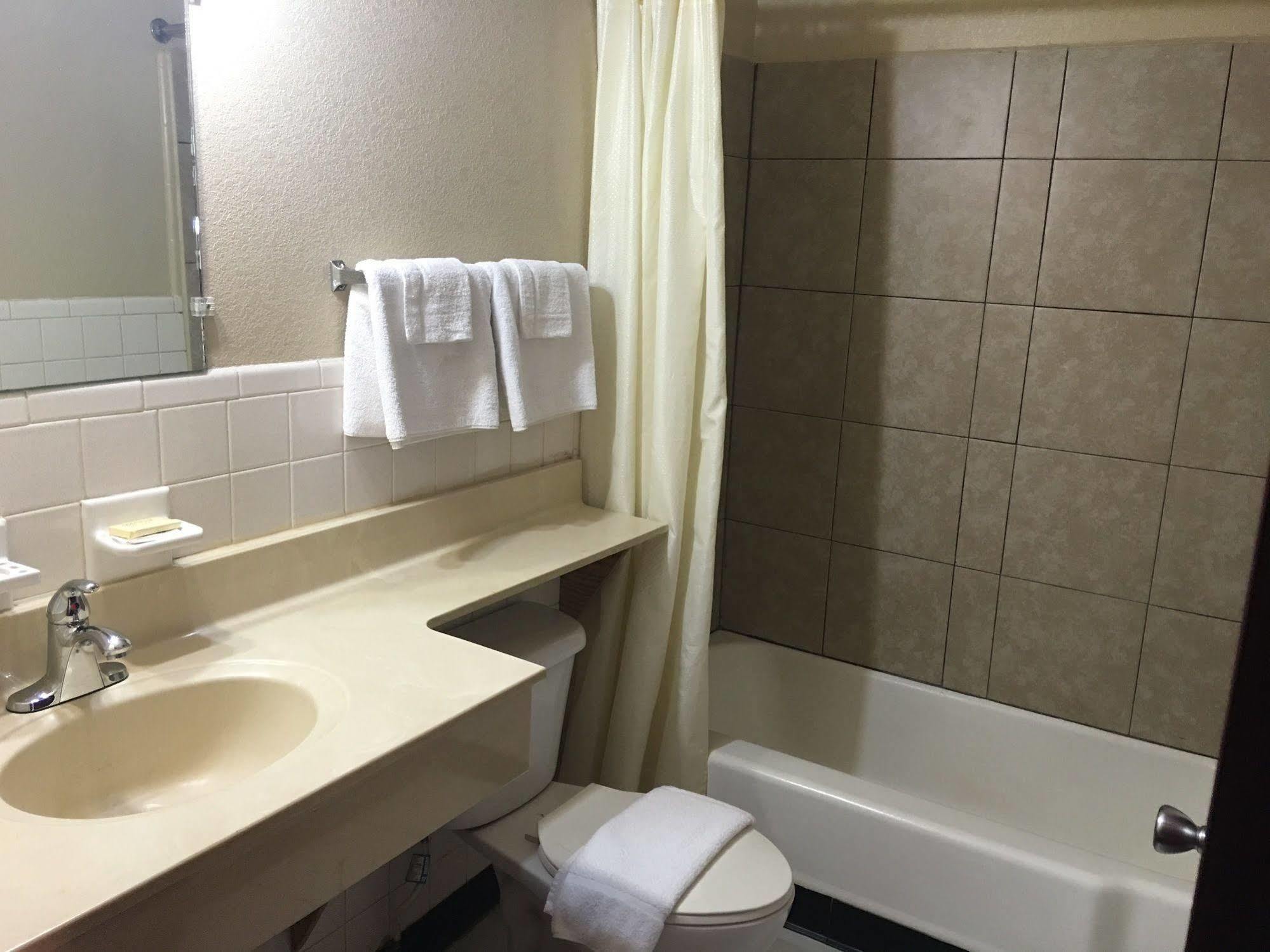 Best Value Inn Motel Sandusky 마리아나 외부 사진